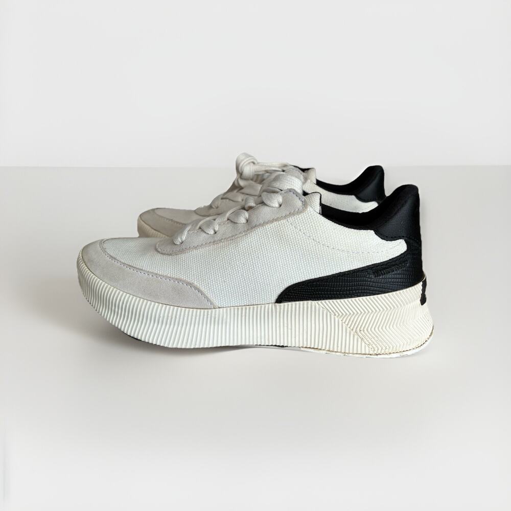 Sorel Women Out N About III City Waterproof Sneakers Black White Size 8.5